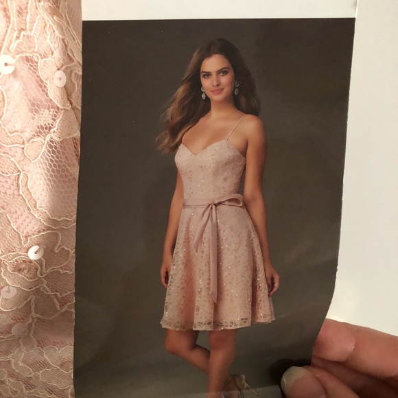 Dress - Picture 4 of 7